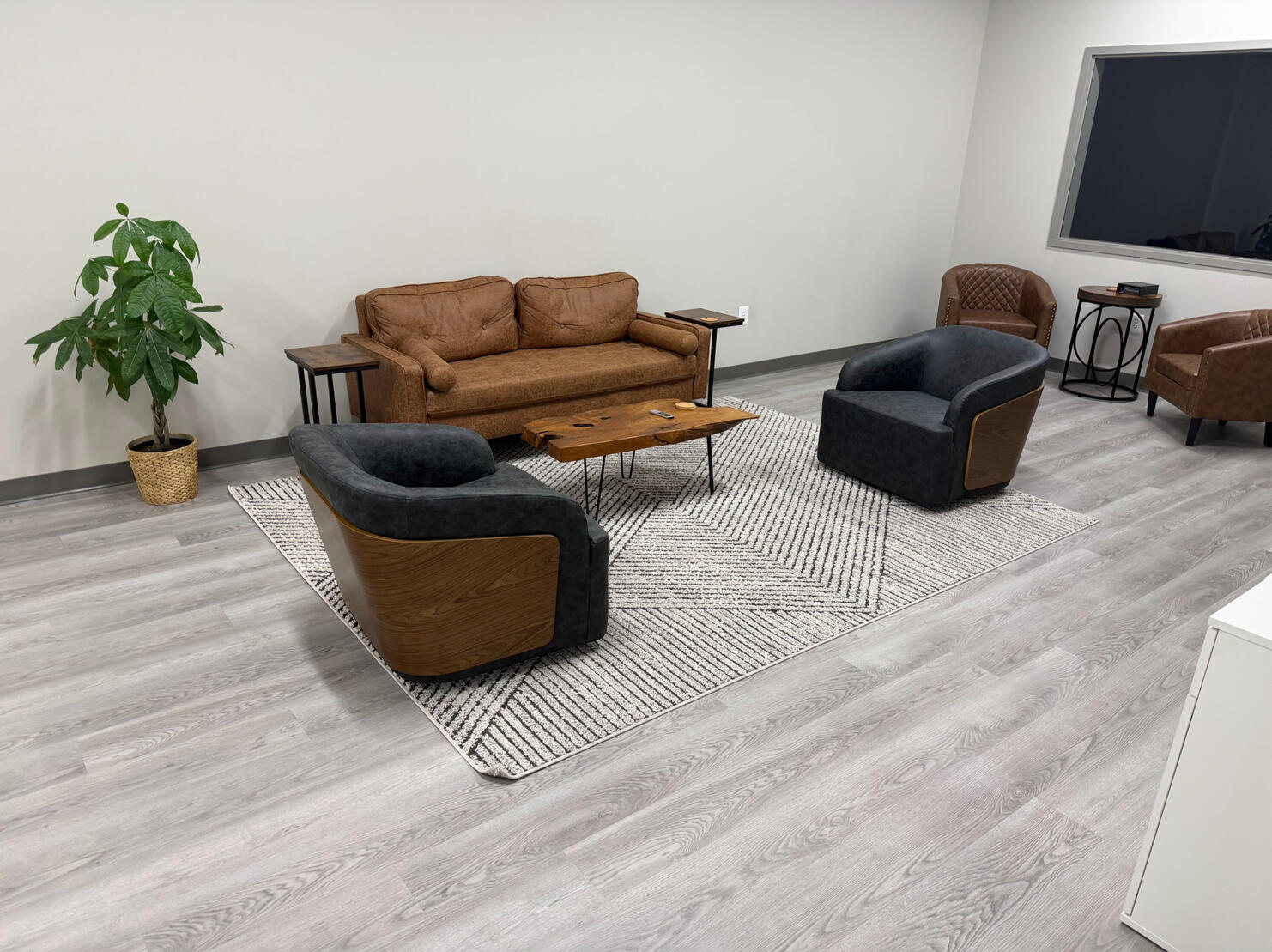 Clean Lounge